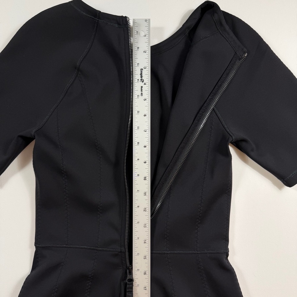 lululemon Black Structured Scuba Neoprene Dress Back Zip Pockets Size 2-4 (est) - Picture 9 of 9